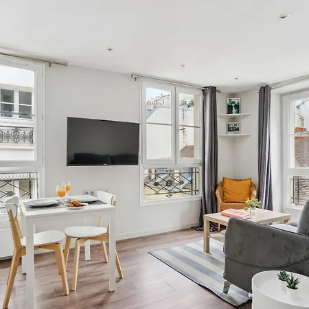 1Br Near Republique Parigi