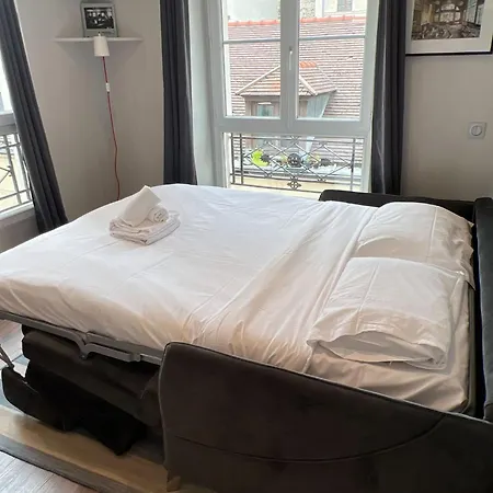1Br Near Republique Parigi